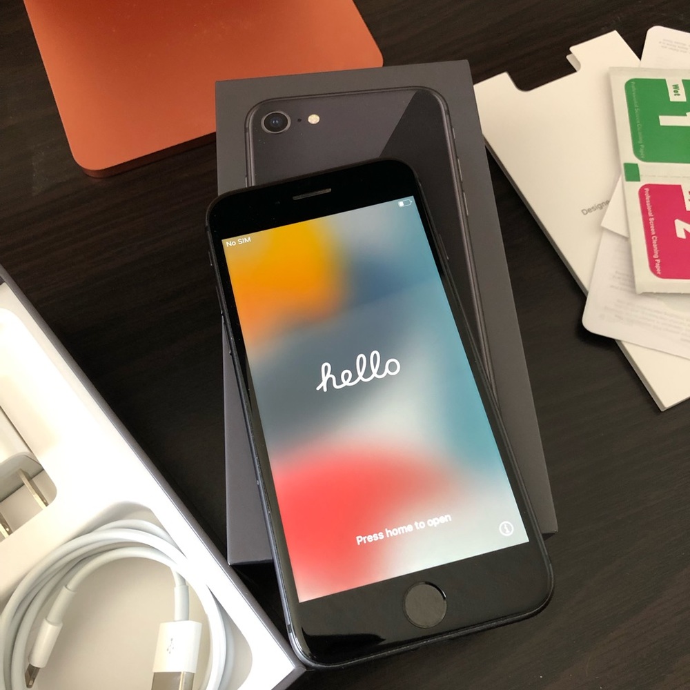 iPhone 8 64 GB Space Gray